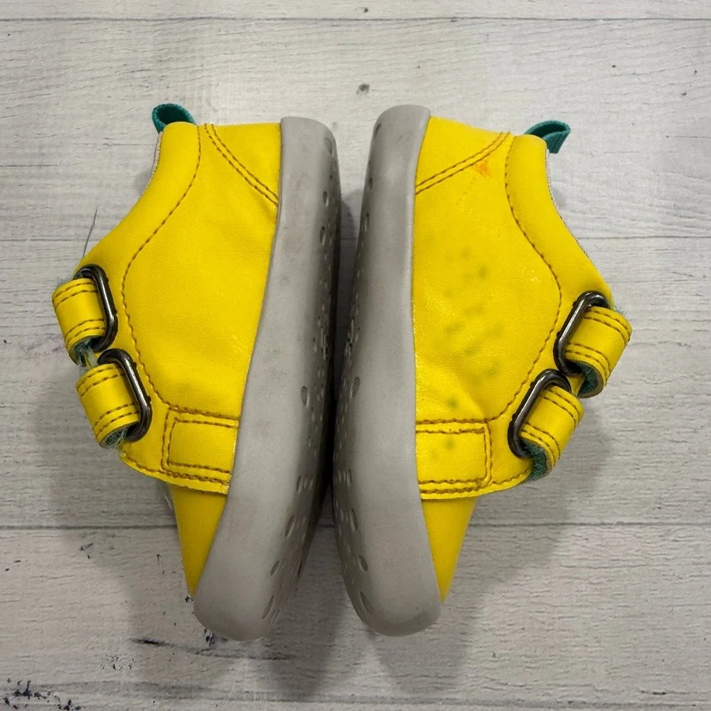 Ten Little reposhing these